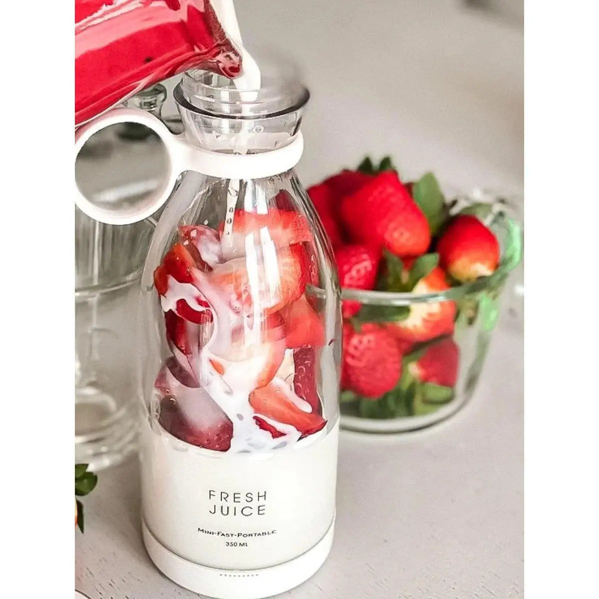 Electric Mini Portable Juicer Blender USB Recahrgeable