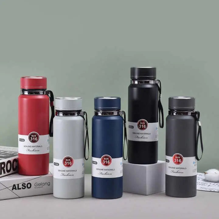 Heavy Duty Stainless Steel Vacuum Water Bottle With Portable Rope For Holding 800ml